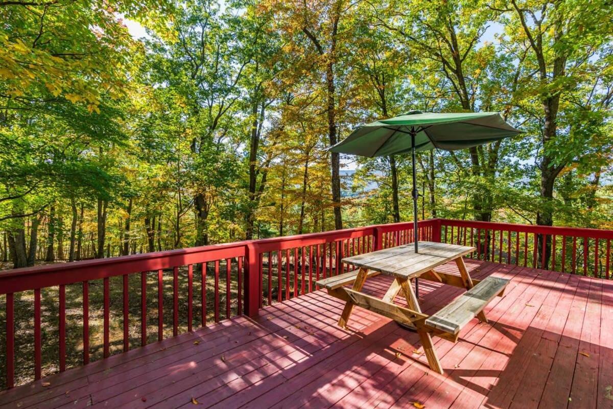 Hot Tub, Large Deck, Wifi, Fire Pit At Chalet Cabin Morton Grove Экстерьер фото